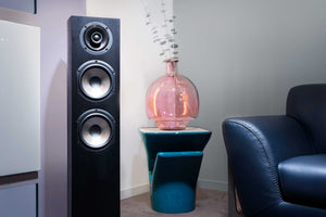 Jersey MC170 is a 3-way floorstanding loudspeaker - Black